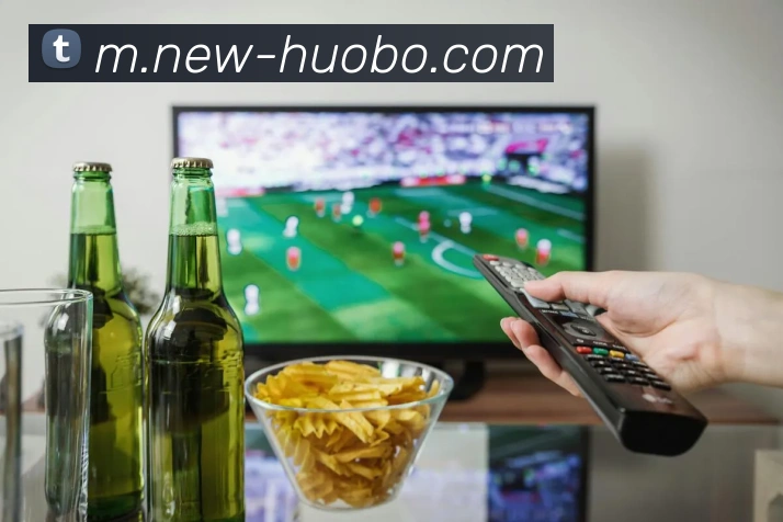 穆勒第96分钟绝杀进球震撼全场直面三名防守球员展现超强实力